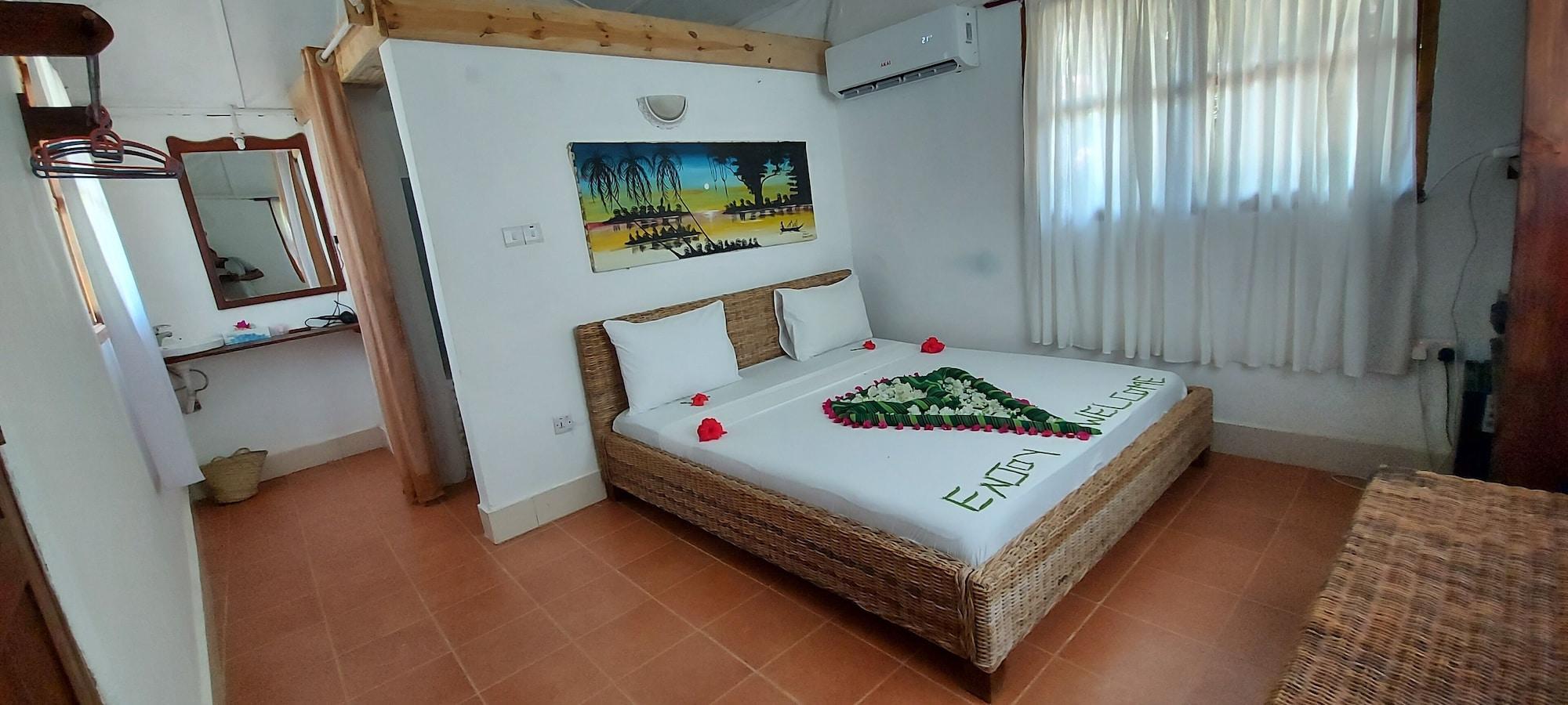 Albatross Ocean View Hotel Dongwe Exterior photo