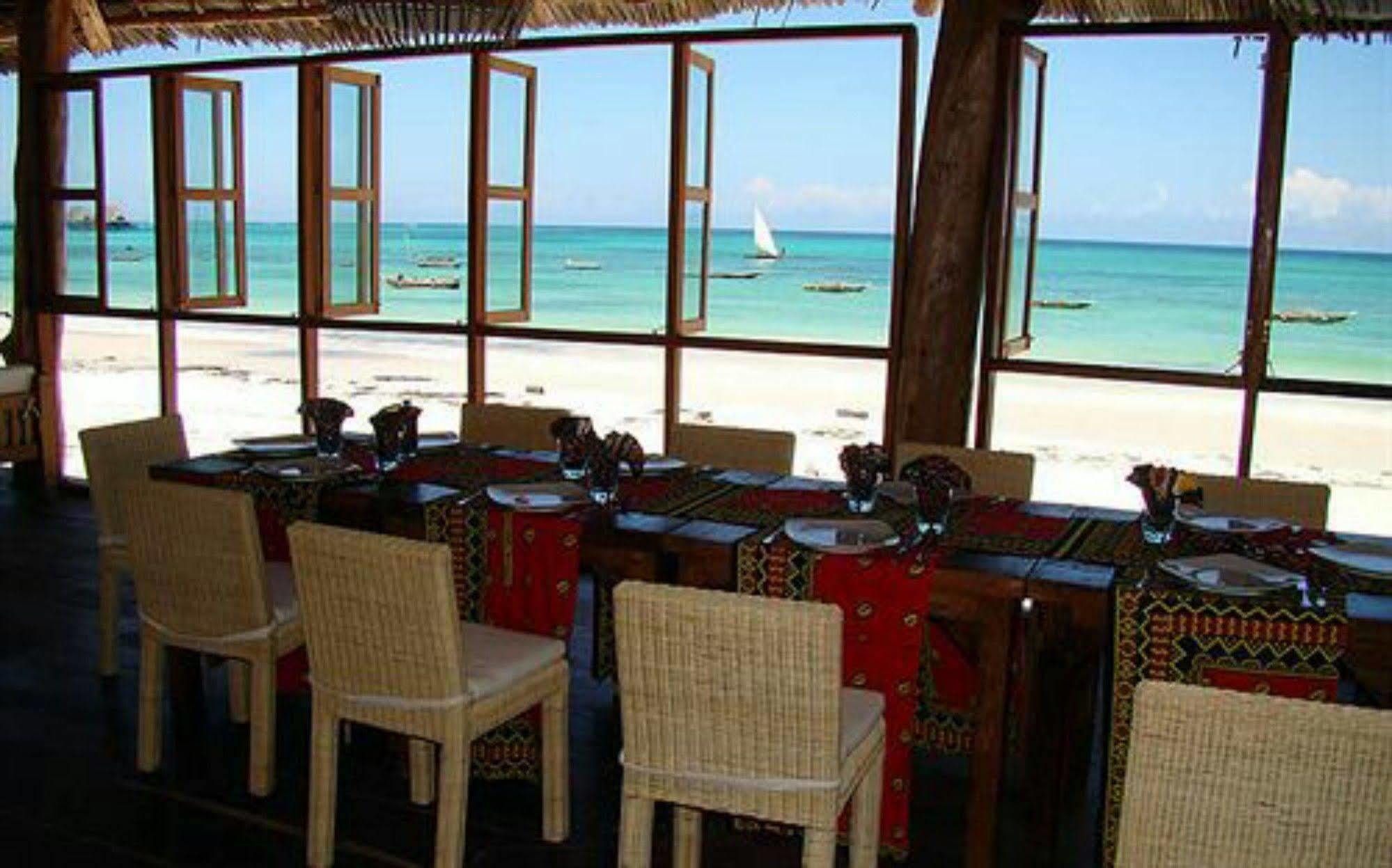 Albatross Ocean View Hotel Dongwe Exterior photo